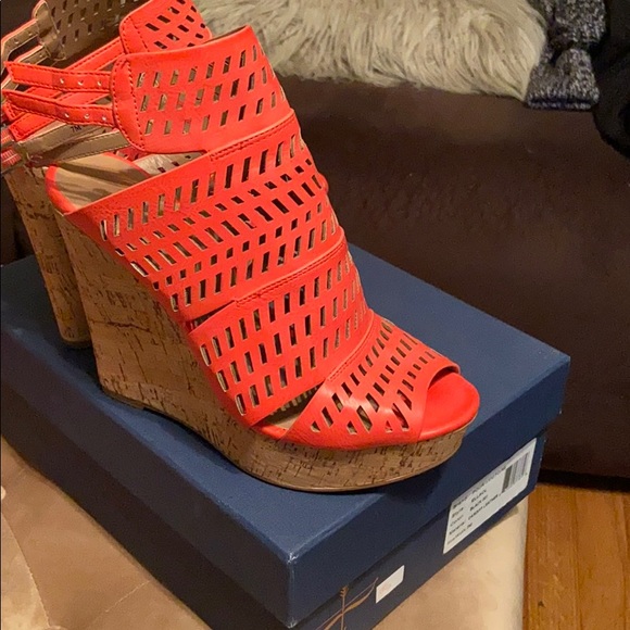 Wedge - Picture 1 of 3